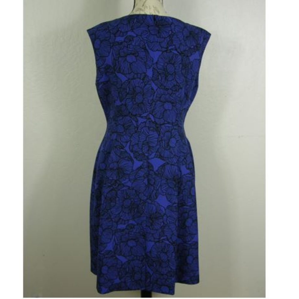 Floral Printed Blue Inverted Pleat Dress - Picture 3 of 5